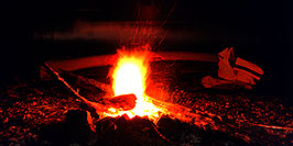 /images/133/1999-08-tema-anima-fire-pano.jpg - #00360: campfire at Anima Nipissing Lake … August 1999 -- Anima Nipissing Lake, Temagami, Ontario.Canada