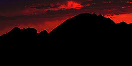 /images/133/2000-08-sedona-syca-sunset2-pano.jpg - #00598: sunset over Sycamore Canyon … August 2000 -- Sedona, Arizona