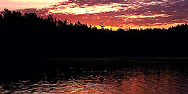 /images/133/2000-09-tema-sunset1-w.jpg - #00688: Lake Temagami … Sept 2000 -- Lake Temagami, Temagami, Ontario.Canada