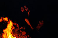/images/133/2002-04-supersti-fire-me-d.jpg - #00929: campfire in Superstitions … April 2002 -- Superstitions, Arizona