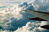 /images/133/2002-08-phoenix-atlanta-wing1.jpg - 01087: somewhere (maybe Kansas) between Atlanta and Toronto … August 2002 -- Kansas