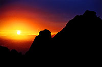 /images/133/2003-03-camelback-sunset.jpg - #01126: view of Phoenix from Camelback Mountain … March 2003 -- Camelback Mountain, Phoenix, Arizona
