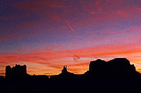 /images/133/2003-12-monvalley-sunset1.jpg - #01394: Monument Valley … Dec 2003 -- Moab, Utah