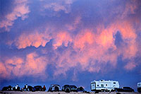 /images/133/2004-07-powell2-sunrise3.jpg - #01758: morning at Lone Rock … July 2004 -- Lone Rock, Lake Powell, Utah