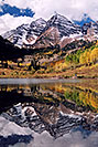 /images/133/2004-09-maroon-bells-vert1-v.jpg - #02160: Maroon Bells reflecting in Maroon Lake … Sept 2004 -- Maroon Peak, Maroon Bells, Colorado