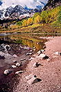 /images/133/2004-09-maroon-bells-vert2-v.jpg - #02161: Maroon Bells reflecting in Maroon Lake … Sept 2004 -- Maroon Peak, Maroon Bells, Colorado
