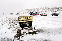 /images/133/2004-11-loveland-sign01.jpg - #02402: images of Loveland Pass - elevation 11,990 ft - Continental Divide … Nov 2004 -- Loveland Pass, Colorado