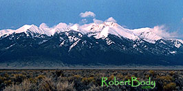 /images/133/2005-03-blanca-mountains1-pano.jpg - #02427: Blanca Peak mountain range … March 2005 -- Blanca Peak, Colorado