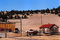 /images/133/2006-02-fairplay-shacks2.jpg - #02697: images of Fairplay … Feb 2006 -- Fairplay, Colorado