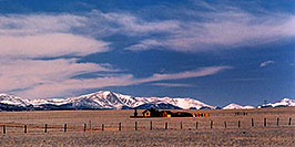 /images/133/2006-02-hartsel-house2-w.jpg - #02722: House east of Hartsel … Feb 2006 -- Hartsel, Colorado