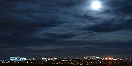 /images/133/2006-10-06-lone-night-moon-w.jpg - #02936: Full moon over Lone Tree … Oct 2006 -- Lone Tree, Colorado