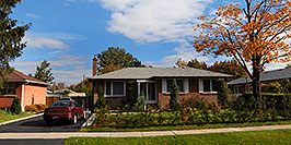 /images/133/2006-10-15-oak-houses01.jpg - #03046: images of Oakville … Oct 2006 -- Oakville, Ontario.Canada
