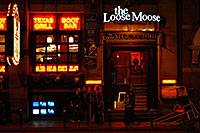 /images/133/2006-10-18-tor-city-night03.jpg - #03055: The Loose Moose Grill in Toronto … Oct 2006 -- Toronto, Ontario.Canada