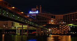 /images/133/2006-10-19-tor-atlantis01.jpg - #03067: Atlantis night club in Toronto … Oct 2006 -- Toronto, Ontario.Canada