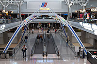 /images/133/2006-10-22-den-concourseb04.jpg - #03092: images of Concourse B at Denver airport … Oct 2006 -- Denver, Colorado