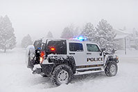 /images/133/2006-12-20-lone-linc-golf.jpg - #03214: Police directing traffic on Lone Tree Pkwy … Dec 2006 -- Lone Tree Parkway, Lone Tree, Colorado