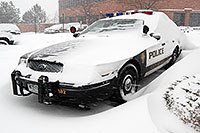 /images/133/2006-12-20-lone-police02.jpg - #03219: Lone Tree Police car during a December snowstorm … Dec 2006 -- Lone Tree, Colorado