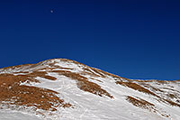 /images/133/2007-01-28-love-view07.jpg - #03449: moon over summit of east face of Loveland Pass … Jan 2007 -- Loveland Pass, Colorado