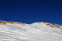 /images/133/2007-01-28-love-view09.jpg - #03451: skier walking up east face of Loveland Pass … Jan 2007 -- Loveland Pass, Colorado