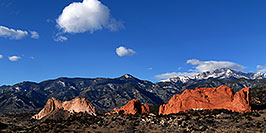/images/133/2007-02-26-gods-above-second-w.jpg - #03515: view of Garden of the Gods with Pikes Peak in the clouds … Feb 2007 -- Garden of the Gods, Colorado Springs, Colorado