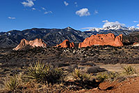 /images/133/2007-02-26-gods-above-view3.jpg - #03520: view of Garden of the Gods with Pikes Peak in the clouds … Feb 2007 -- Garden of the Gods, Colorado Springs, Colorado