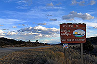 /images/133/2007-04-01-chaffee-sign.jpg - #03626: Welcome to Chaffee County - Now This is Colorado … near Buena Vista, from Leadville side … April 2007 -- Buena Vista, Colorado