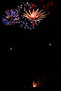 /images/133/2007-07-04-lone-frwk-vert02-v.jpg - #04138: Independence Day Fireworks - 4th of July in Lone Tree … July 2007 -- Sweetwater Park, Lone Tree, Colorado