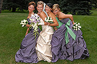 /images/133/2007-08-04-ula-park-girls.jpg - #04543: Ula with Bride