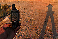 /images/133/2008-05-21-hav-gps-9468.jpg - #05367: My GPS showing 8.23 miles walked in 4hours 44minutes … May 2008 -- Hualapai Hilltop, Havasu Falls, Arizona