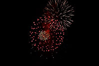 /images/133/2008-12-31-tempe-fireworks-70302.jpg - #06721: New Year`s Fireworks at Tempe Town Lake … December 2008 -- Tempe Town Lake, Tempe, Arizona
