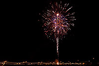 /images/133/2008-12-31-tempe-fireworks-70333.jpg - #06722: New Year`s Fireworks at Tempe Town Lake … December 2008 -- Tempe Town Lake, Tempe, Arizona