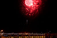 /images/133/2009-01-01-tempe-fireworks-71226.jpg - #06755: New Year`s Fireworks at Tempe Town Lake … January 2009 -- Tempe Town Lake, Tempe, Arizona