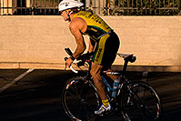 /images/133/2009-10-25-soma-bike-118228.jpg - #07609: 00:58:06 #505 starting 56 mile cycling stage at Soma Triathlon … October 25, 2009 -- Rio Salado Parkway, Tempe, Arizona