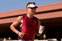/images/133/2009-11-22-ironman-run-126630.jpg - #07921: 05:28:09 #538 running - Ironman Arizona 2009 … November 2009 -- Tempe Town Lake, Tempe, Arizona