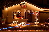 /images/133/2009-12-10-chandler-houses-127199.jpg - #07958: Christmas decorations in Chandler … December 2009 -- Chandler, Arizona