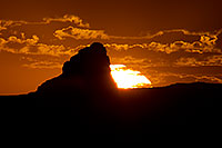 /images/133/2010-08-15-powell-sunrise-23449.jpg - #08462: Sunrise at Lake Powell … August 2010 -- Lake Powell, Arizona