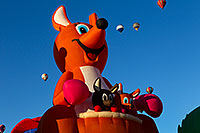 /images/133/2010-10-07-abq-balloon-fiesta-38906.jpg - #08832: Balloon Fiesta in Albuquerque, New Mexico … October 2010 -- Albuquerque, New Mexico
