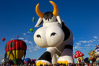 /images/133/2010-10-08-abq-balloon-fiesta-39834.jpg - #08845: Balloon Fiesta in Albuquerque, New Mexico … October 2010 -- Albuquerque, New Mexico