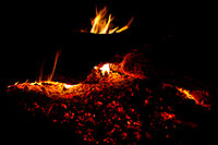 /images/133/2011-04-10-sedona-fire-66181.jpg - #09146: Campfire colors in Sedona … April 2011 -- Sedona, Arizona