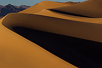 /images/133/2011-05-27-dv-mesquite-dunes-72209.jpg - #09243: Sand Patterns at Mesquite Sand Dunes in Death Valley … May 2011 -- Mesquite Sand Dunes, Death Valley, California