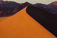 /images/133/2011-05-30-dv-mesquite-dunes-74335.jpg - #09271: Sand Patterns at Mesquite Sand Dunes in Death Valley … May 2011 -- Mesquite Sand Dunes, Death Valley, California