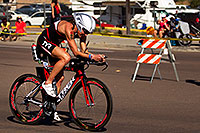 /images/133/2011-11-20-ironman-bike-pro-123566.jpg - #09761: 02:52:12 - #89 Donna Phelan [CAN] (eventually DNF run) at start of Lap 2 - Ironman Arizona 2011 … November 2011 -- Rio Salado Parkway, Tempe, Arizona