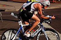 /images/133/2011-11-20-ironman-bike-pros-122258.jpg - #09779: 02:29:12 - #26 Nicholas Peter Ward Mun [GBR] (eventually DNF bike) at start of Lap 2 - Ironman Arizona 2011 … November 2011 -- Rio Salado Parkway, Tempe, Arizona