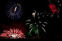 /images/133/2012-02-19-havasu-fwrk-87-91-20-146424.jpg - #10054: Winterfest 2012 Fireworks in Lake Havasu City … February 2012 -- Lake Havasu City, Arizona