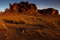 /images/133/2012-03-07-supersti-log-147163.jpg - #10068: Evening in Superstitions … March 2012 -- Lost Dutchman State Park, Superstitions, Arizona