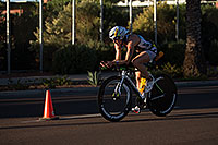 /images/133/2012-11-18-ironman-bike-0638.jpg - #10382: 01:12:57 - #84 Charisa Wernick [USA, 9th] cycling at Ironman Arizona 2012 … November 2012 -- Rio Salado Parkway, Tempe, Arizona
