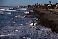 /images/133/2012-12-28-ca-carlsbad-rocky-12224.jpg - #10536: Surfers by Carlsbad, California … December 2012 -- Carlsbad, California