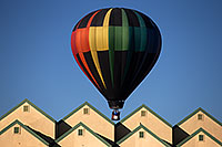 /images/133/2013-01-18-havasu-balloons-19819.jpg - #10704: Balloon above The Heat condos at Lake Havasu City … January 2013 -- Lake Havasu City, Arizona