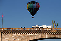 /images/133/2013-01-18-havasu-balloons-19951.jpg - #10708: Hot Air Balloons at London Bridge during Lake Havasu Balloon Fest … January 2013 -- London Bridge, Lake Havasu City, Arizona