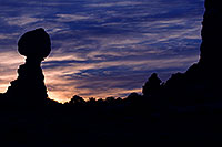 /images/133/2013-11-02-balanced-rock-1d4_2992.jpg - #11226: Balanced Rock in Arches National Park at sunrise … November 2013 -- Balanced Rock, Arches Park, Utah
